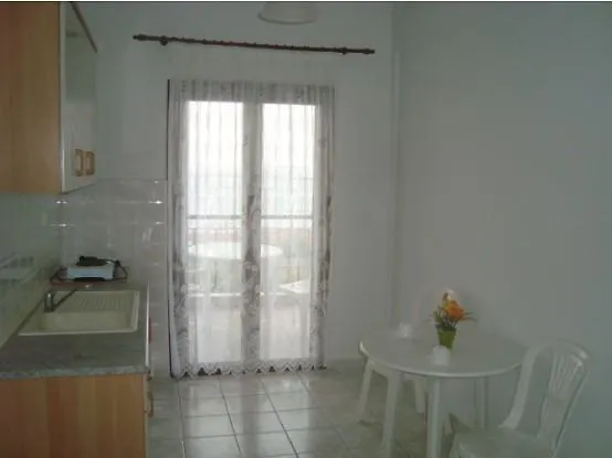 Yianna Studios & Apartments Gerakini Greece